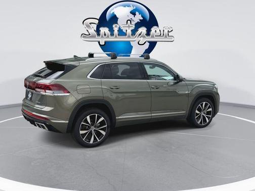 Avocado Green Pearl 2026 Volkswagen Atlas Cross Sport 2.0T SEL Premium R-Line