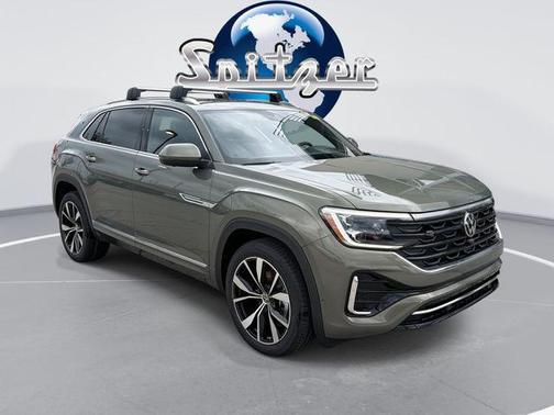 Avocado Green Pearl 2026 Volkswagen Atlas Cross Sport 2.0T SEL Premium R-Line