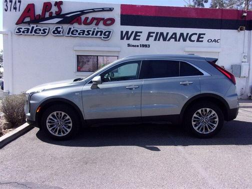 2025 Cadillac XT4 Premium Luxury