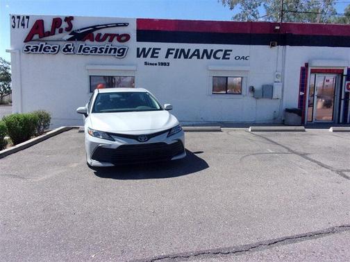2024 Toyota Camry LE