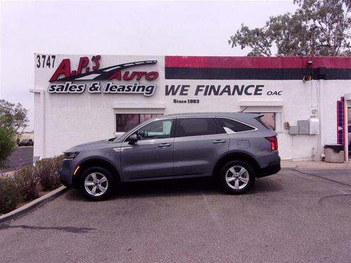 2023 Kia Sorento LX