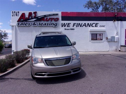 2014 Chrysler Town & Country Touring
