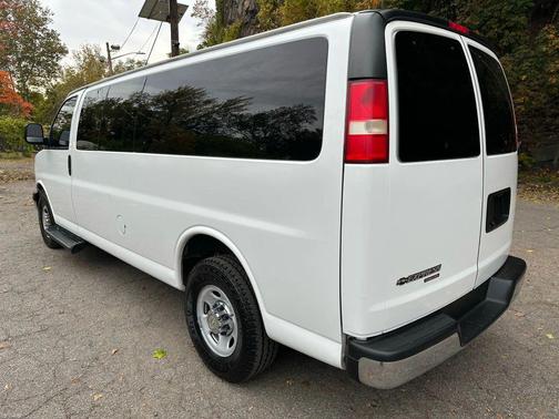 2015 Chevrolet Express 3500 LT