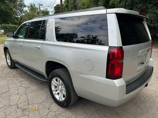 2018 Chevrolet Suburban LT