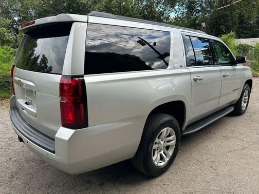 2018 Chevrolet Suburban LT