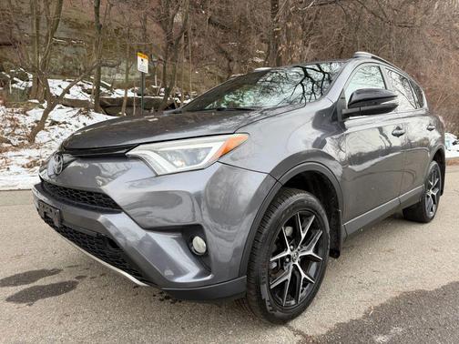 2018 Toyota RAV4 SE