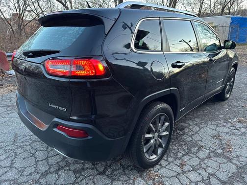 2014 Jeep Cherokee Sport