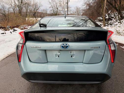 2016 Toyota Prius Four