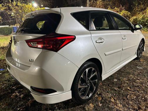 2017 Toyota Corolla iM Base