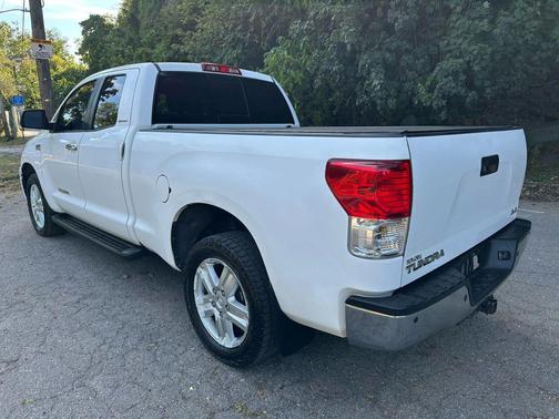 2010 Toyota Tundra Grade