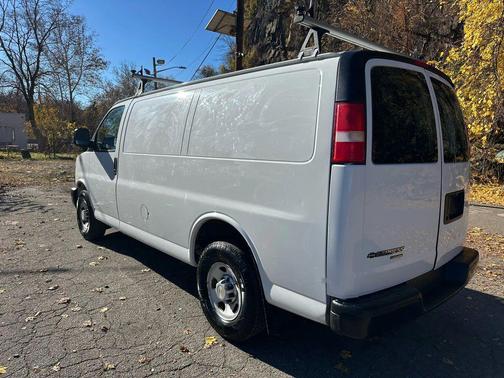 2013 Chevrolet Express 2500 Work Van