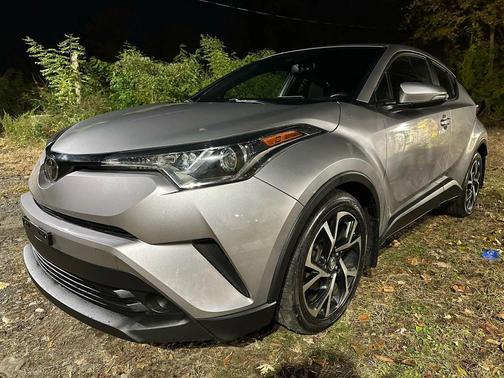 2018 Toyota C-HR XLE Sport Utility 4D