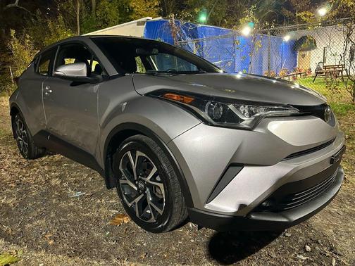 2018 Toyota C-HR XLE Sport Utility 4D