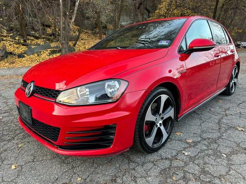 2015 Volkswagen Golf GTI 2.0T S 4-Door