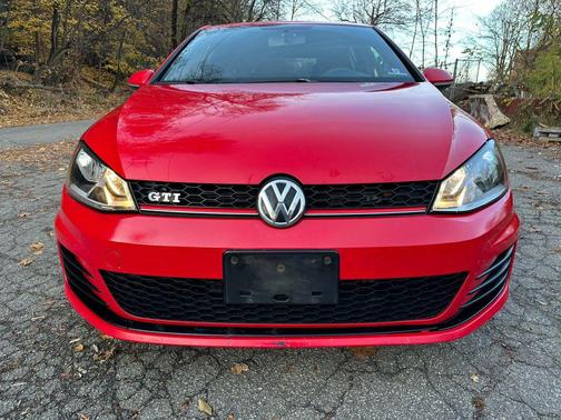 2015 Volkswagen Golf GTI 2.0T S 4-Door