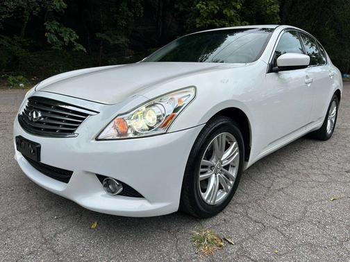 2013 INFINITI G37x Base