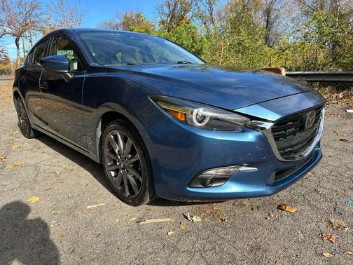 2018 Mazda Mazda3 Grand Touring