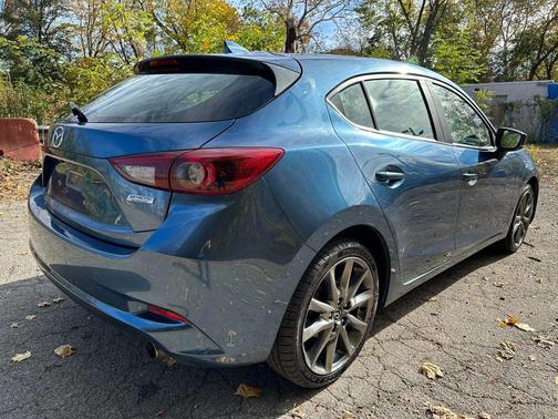 2018 Mazda Mazda3 Grand Touring