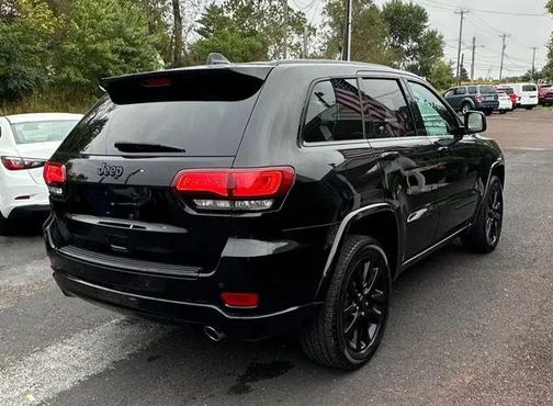 2017 Jeep Grand Cherokee Altitude