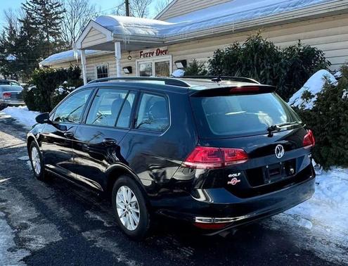 2015 Volkswagen Golf SportWagen TSI S 4-Door