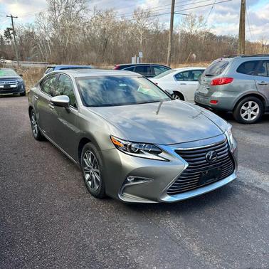 2018 Lexus ES 300h Base