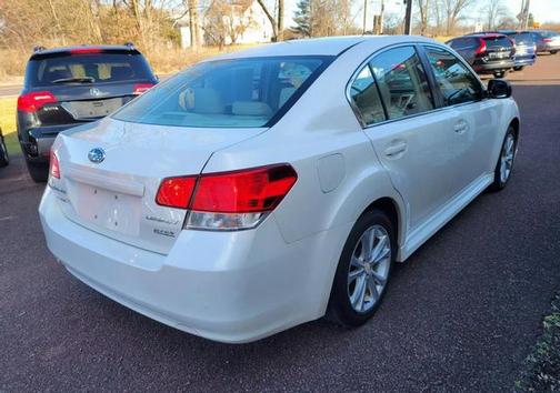 Photo 5 of 27 of 2014 Subaru Legacy 2.5i