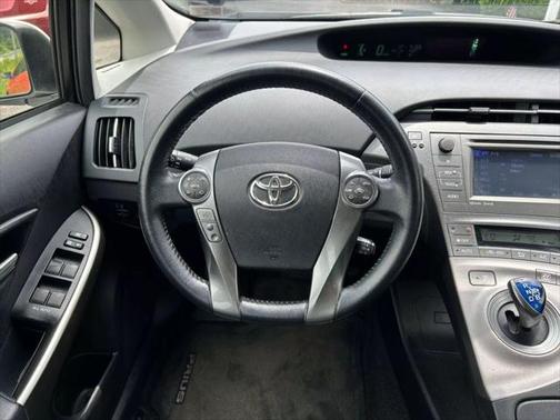 2013 Toyota Prius Three SE