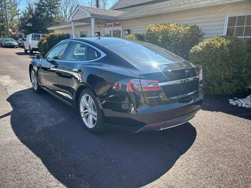 2015 Tesla Model S 85D