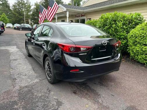 2015 Mazda Mazda3 i SV