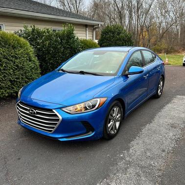 2017 Hyundai ELANTRA SE