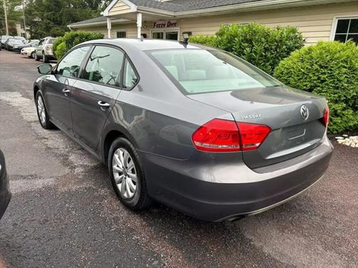 2014 Volkswagen Passat 1.8T S