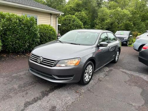 2014 Volkswagen Passat 1.8T S