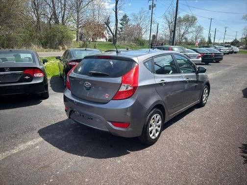 2013 Hyundai Accent GS