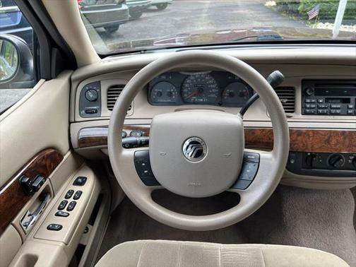 2005 Mercury Grand Marquis GS