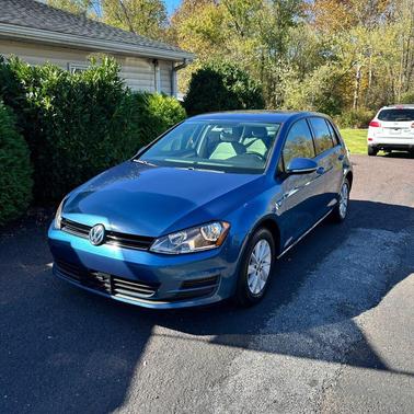 2017 Volkswagen Golf TSI S Hatchback Sedan 4D