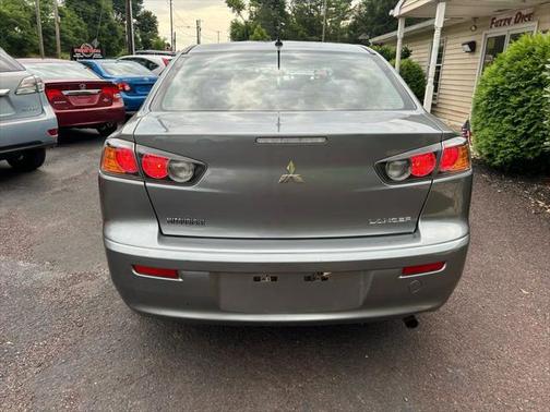 2016 Mitsubishi Lancer SE