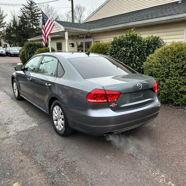 2014 Volkswagen Passat 1.8T S