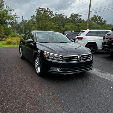 2017 Volkswagen Passat 1.8T SEL Premium