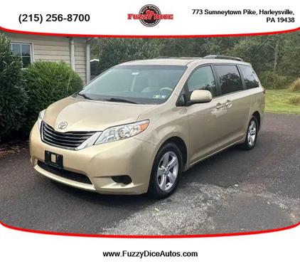 2011 Toyota Sienna LE