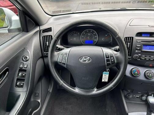 2009 Hyundai ELANTRA SE