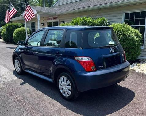 2006 Scion xA Hatchback 4D