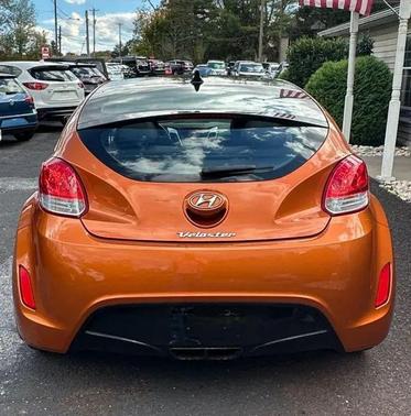 2013 Hyundai Veloster Base