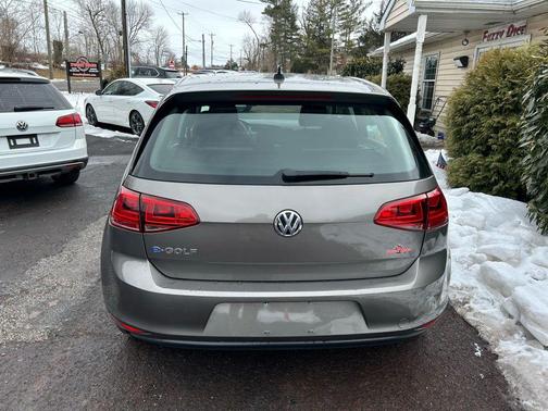 2016 Volkswagen e-Golf SE
