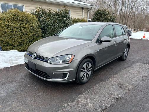 2016 Volkswagen e-Golf SE