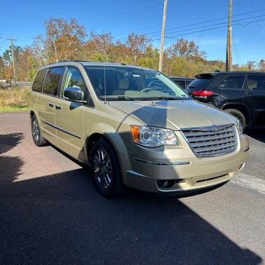 2010 Chrysler Town & Country Limited