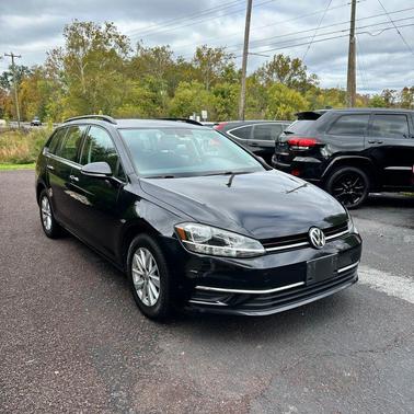 2018 Volkswagen Golf SportWagen TSI S