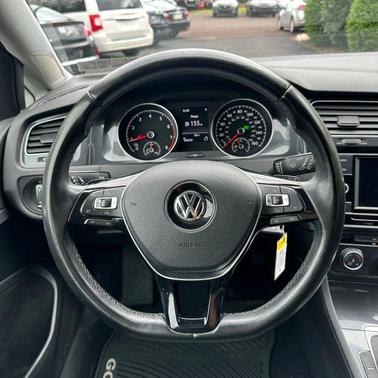 2018 Volkswagen Golf SportWagen TSI S