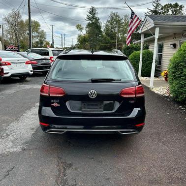 2018 Volkswagen Golf SportWagen TSI S