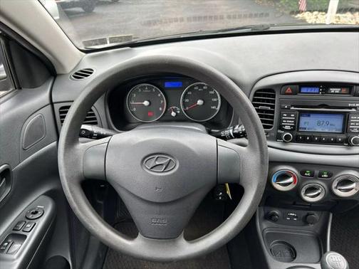 2011 Hyundai Accent GS