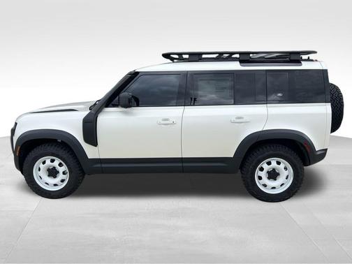 2024 Land Rover Defender 110 P300